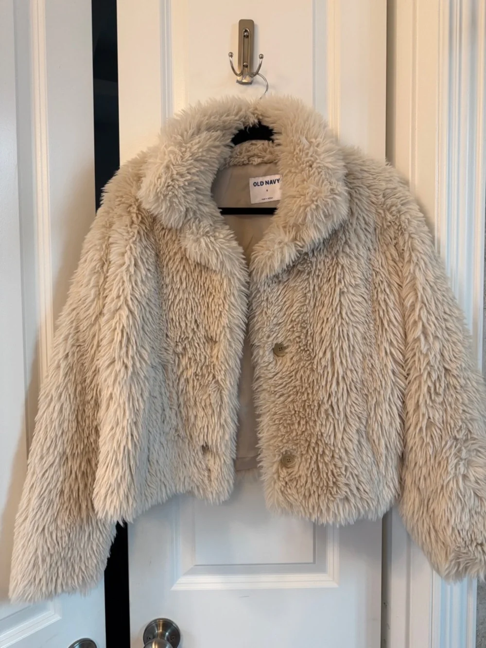 Old Navy Cream Faux Fur Cropped Jacket - Picture 1 of 5